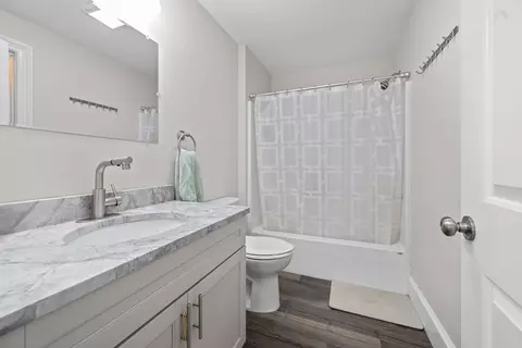 Bath - 182 Bradford St #182, Everett, MA 02149 photo 1 of 1