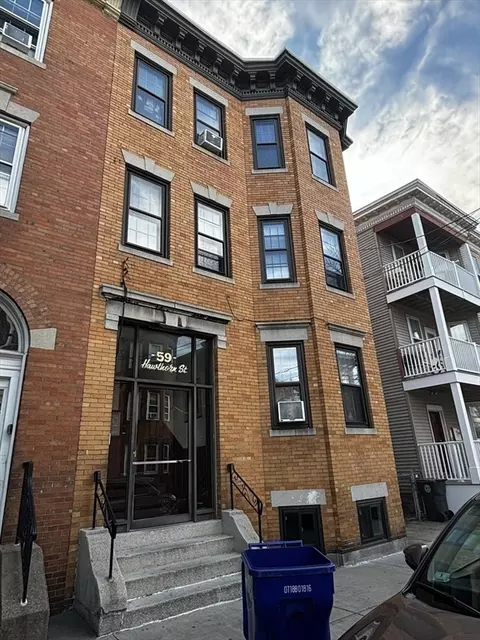 59 Hawthorne St, Chelsea, MA 02150