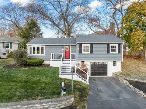 2 Shawmut Pl, Quincy, MA 02169