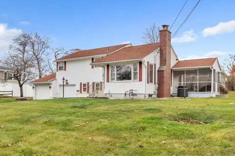 38 Mount Tom Ave, Holyoke, MA 01040
