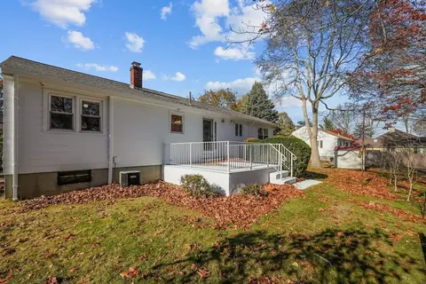 319 Hyacinth St, Fall River, MA 02720 photo 5