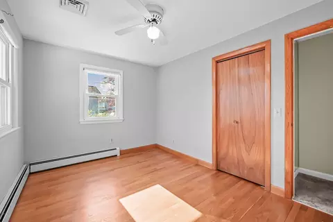 319 Hyacinth St, Fall River, MA 02720 photo 38