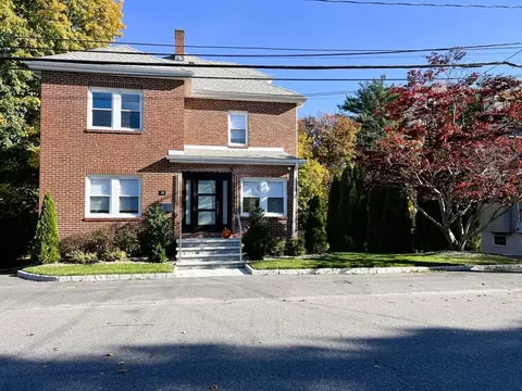16 Lindale Ave, Dedham, MA 02026