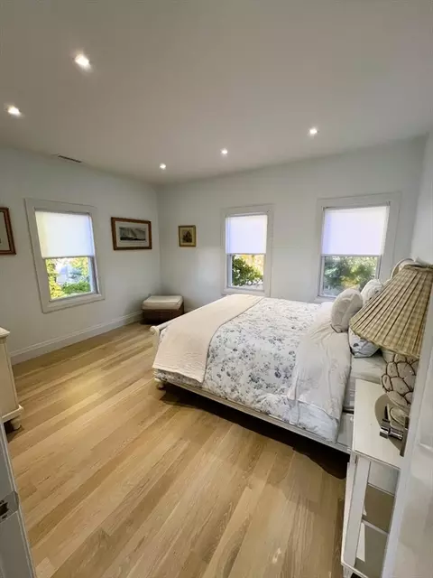 Bedroom - 16 Lindale Ave, Dedham, MA 02026 photo 3 of 3