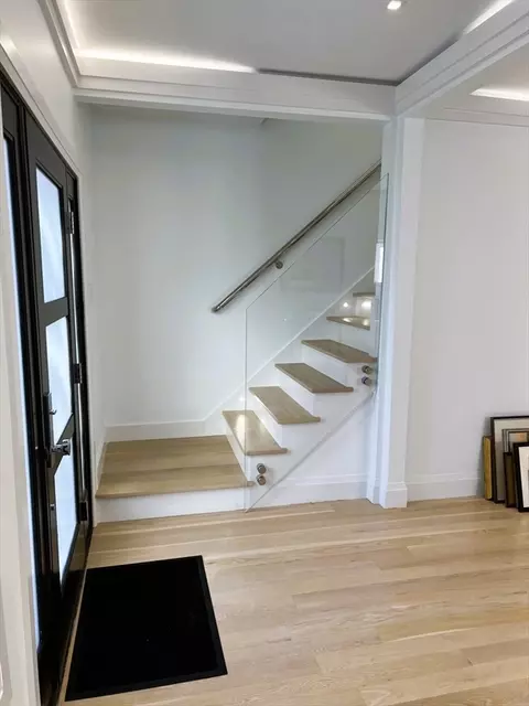 Entry Way - 16 Lindale Ave, Dedham, MA 02026 photo 1 of 5