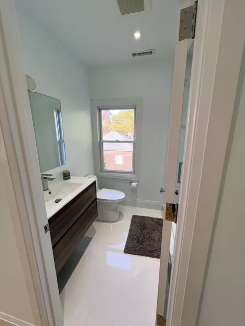 Bath - 16 Lindale Ave, Dedham, MA 02026 photo 5 of 6