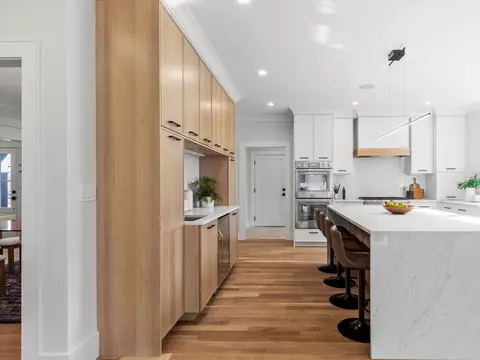 108 Birds Hill Ave, Needham, MA 02492 photo 4