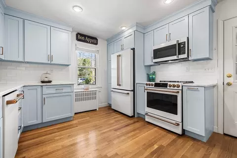Kitchen - 10 Myrtle Rd, Gardner, MA 01440 photo 2 of 4