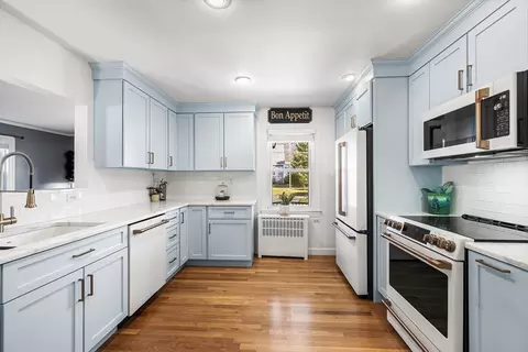Kitchen - 10 Myrtle Rd, Gardner, MA 01440 photo 1 of 4
