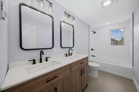 18 Moffett St, Methuen, MA 01844 photo 7