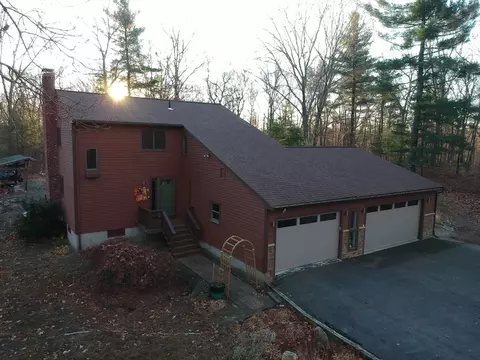 Exterior - 30 Southwick Rd, Sutton, MA 01590 photo 1 of 3