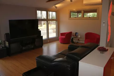 Living - 30 Southwick Rd, Sutton, MA 01590 photo 2 of 2