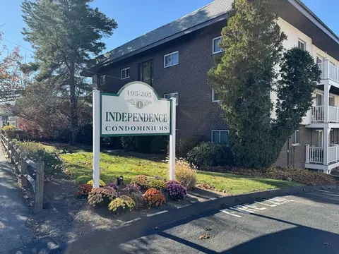 205 Independence Ave #228, Quincy, MA 02169