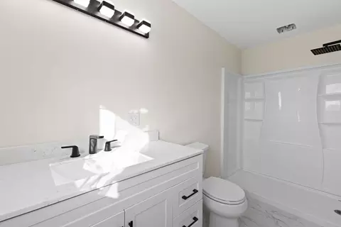 945 Wilson Rd, Fall River, MA 02720 photo 20