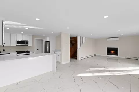 945 Wilson Rd, Fall River, MA 02720 photo 14