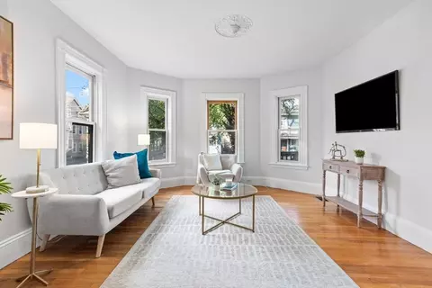 17 Willow Ave #1, Somerville, MA 02143