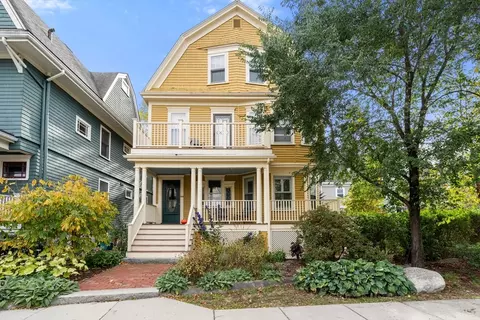 180 Fayerweather St #1, Cambridge, MA 02138