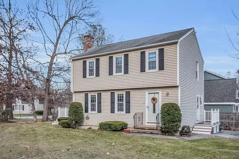 48 Needham St, Chelmsford, MA 01863