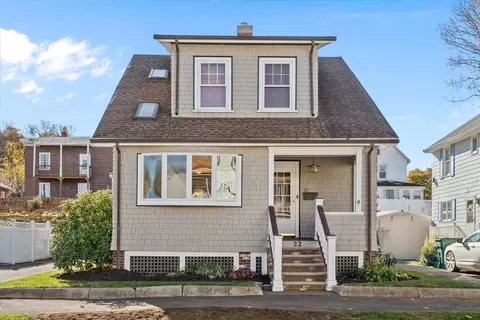 22 Colonial Ave, Lynn, MA 01904