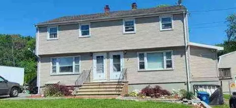 8-10 Bertha Cir, Billerica, MA 01821