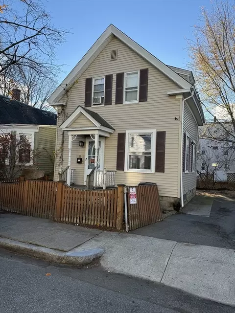 11 Porter St, Haverhill, MA 01832