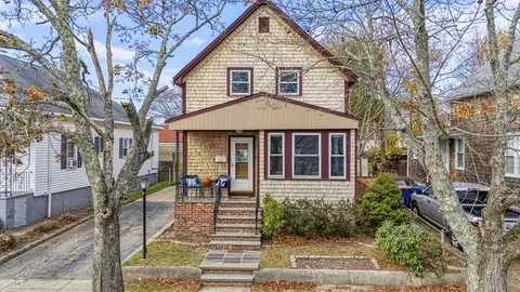 43 Milford St, New Bedford, MA 02745