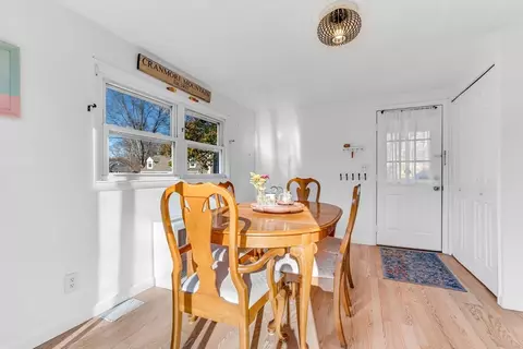 41 Vista Dr, Danvers, MA 01923 photo 5