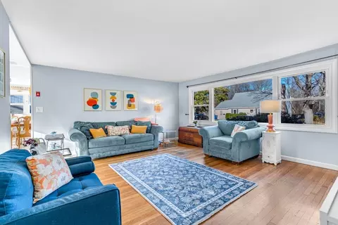41 Vista Dr, Danvers, MA 01923 photo 9