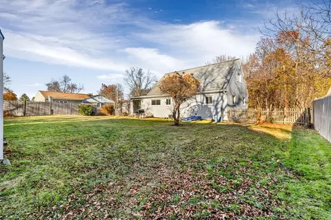 41 Vista Dr, Danvers, MA 01923 photo 28
