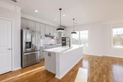 6 Peters Farm Way #406, Westborough, MA 01581
