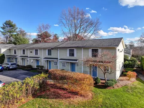 2 Adam St #9, Easton, MA 02375