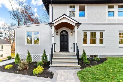 36 Oneida Rd, Winchester, MA 01890