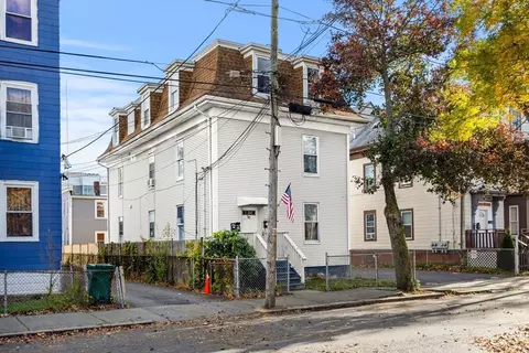 90 Timson St, Lynn, MA 01902