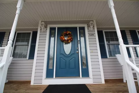 Entry Way - 539 Kennedy St, Fall River, MA 02721 photo 1 of 1
