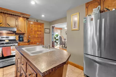 49 Berkley St, Fall River, MA 02724 photo 6
