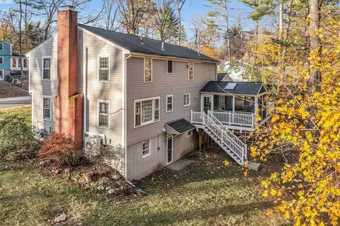 25 Oneida Rd, Acton, MA 01720 photo 2