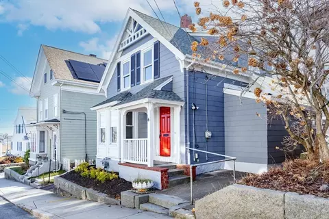 6 Commonwealth Ave, Gloucester, MA 01930 photo 2