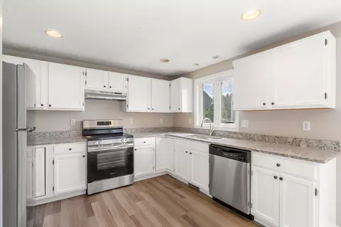 23-25 Fuller Ave, Attleboro, MA 02703