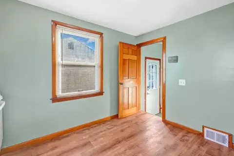 232 East St, Springfield, MA 01104 photo 9