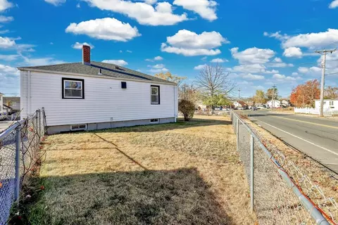 232 East St, Springfield, MA 01104 photo 5