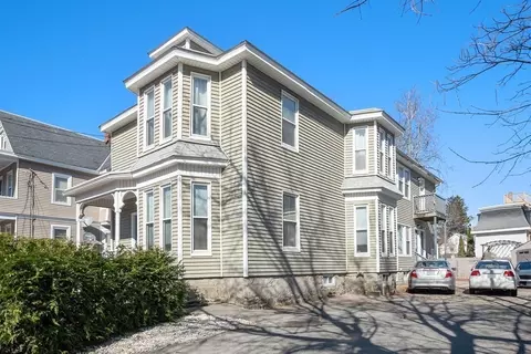 390 Wilder St, Lowell, MA 01851