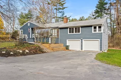 107 Tea Rock Ln, Marshfield, MA 02050