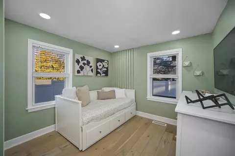 17 Savin St, Dedham, MA 02026 photo 12