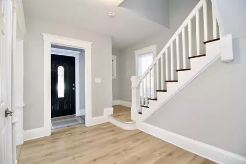 917 Sumner Ave, Springfield, MA 01118 photo 3