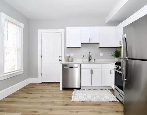 917 Sumner Ave, Springfield, MA 01118 photo 6