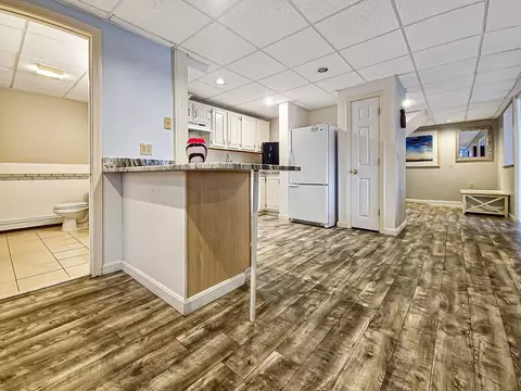 Kitchen - 61 Bramblebush Dr, Cotuit, MA 02635 photo 3 of 4