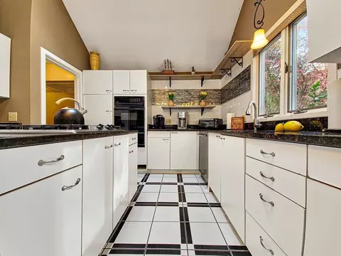 Kitchen - 61 Bramblebush Dr, Cotuit, MA 02635 photo 2 of 4