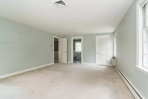 40 Edgewater Dr, Needham, MA 02492 photo 12