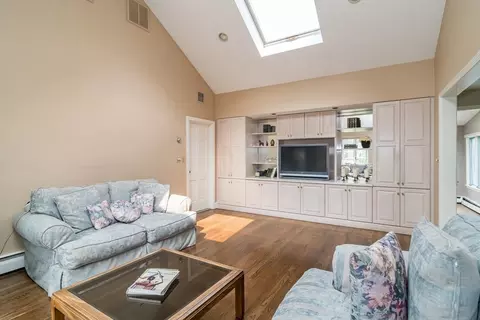 40 Edgewater Dr, Needham, MA 02492 photo 7