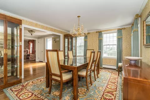 40 Edgewater Dr, Needham, MA 02492 photo 9